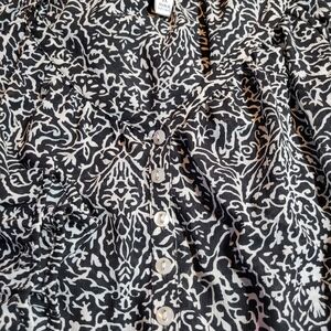 Croft & Barrow Black and White Blouse